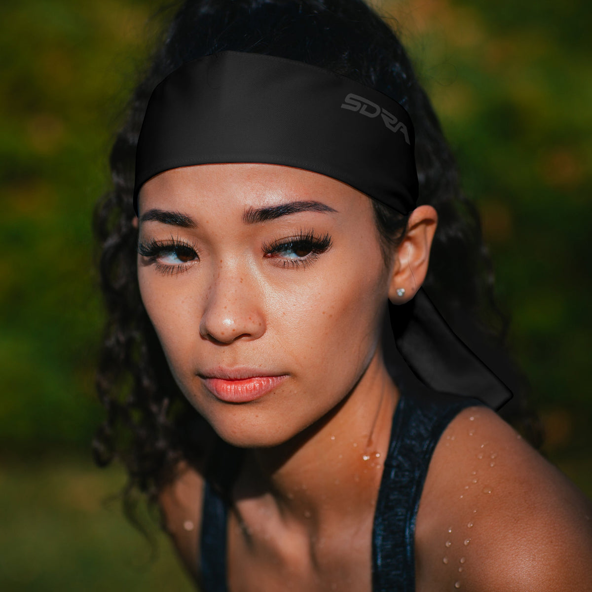 Suddora Tie Headband, Black, worn, side view