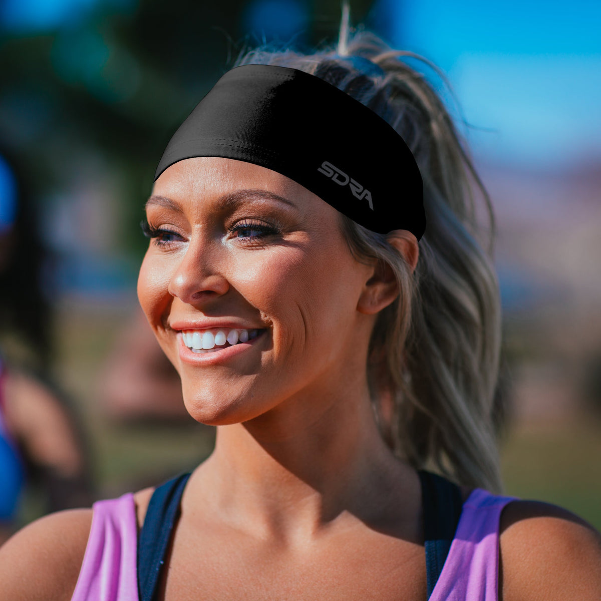 Suddora Tapered Headband, 3.5 in Wide, Black, worn, side view